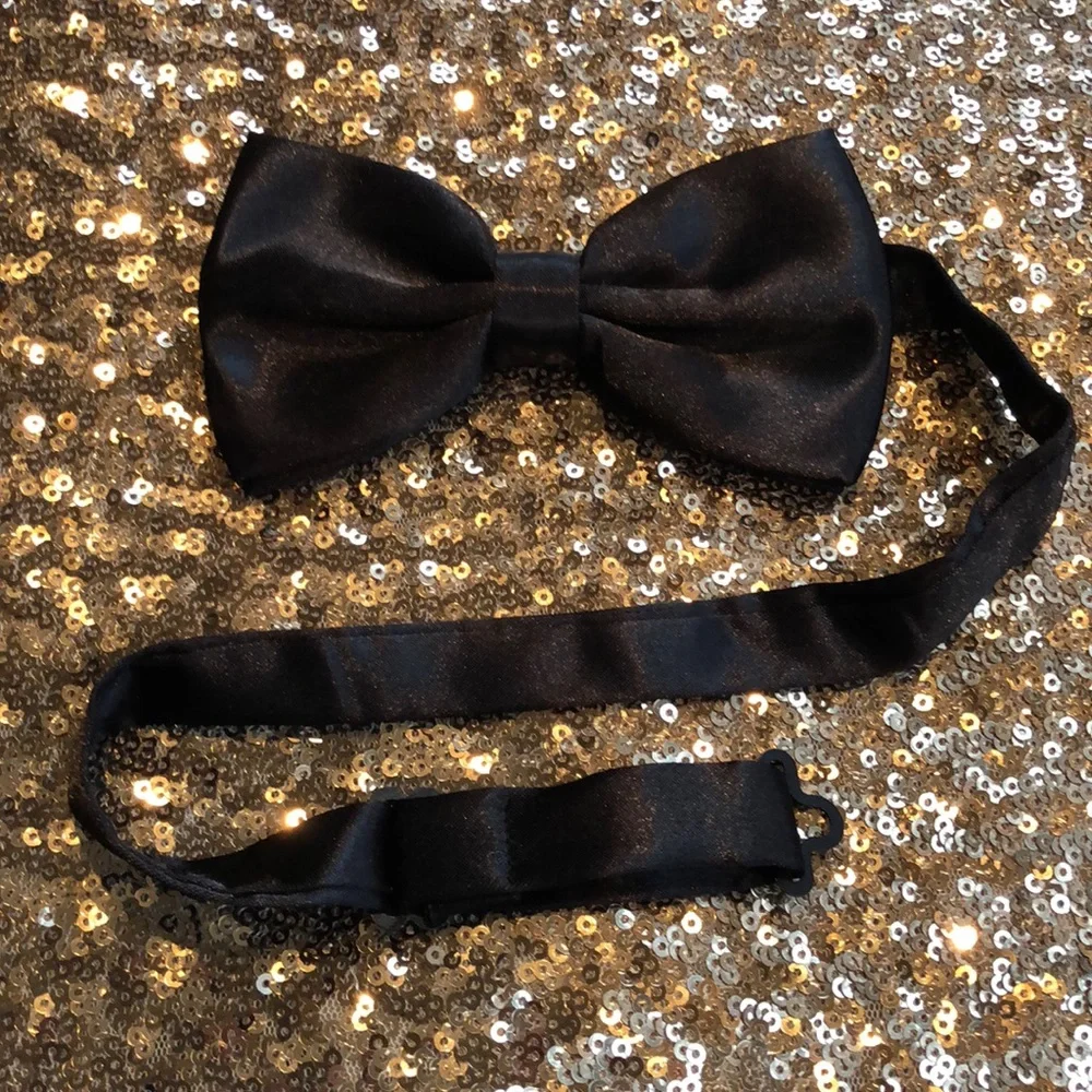 NWOT black formal satin bowtie, pre-tied - Picture 1 of 14